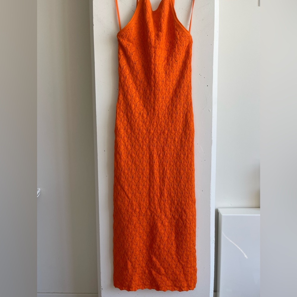 Alice + Olivia Jone Halter Neck Fitted Midi Dress in Sienna Size S - Picture 3 of 8